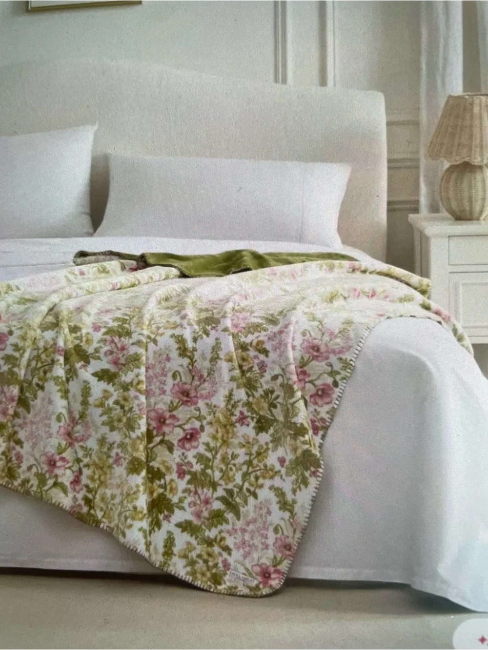 Laura Ashley Floral Reversible Quilt Throw - Pink & Green new